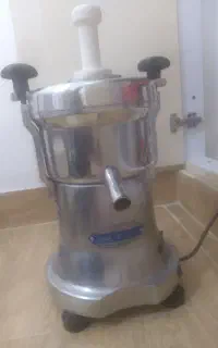 آبمیوه گیری صنعتی آی تک