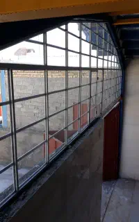 شیشه بری ساختمان سیارکل شیراز