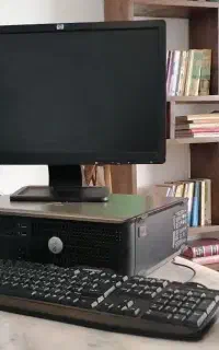مینی کیس دل همراه با مانیتور اچ پی