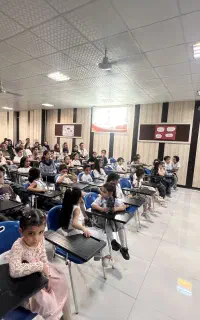 جذب مدرس زبان انگلیسی