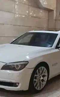 2010 بی ام و 750Li