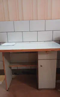 میز تحریر چوبی