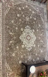 فرش ۹ متری ۷۰۰ شانه در حد