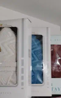 حوله تن پوش در رنگ ها و مدل های مختلف