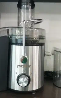 آبمیوه گیر