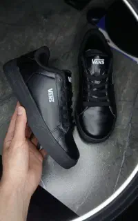 کفش کتونی گاد ونس زنانه سایز۳۷،۳۸،۳۹،۴۰ فقط۸۴۹تومن