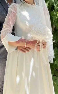 لباس عقد