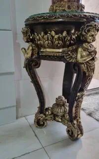 میز آباژور، کنار سالنی .قابل شستشو