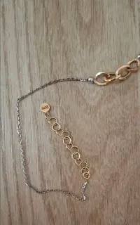 دستبند طلا گم شده