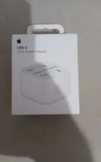 اداپتور ۲۰ وات اپل