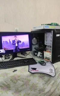 کیس کامپیوتر گیمینگi5رم12+مانیتور20+ddr5