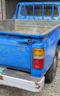 نیسان مدل ۸۵