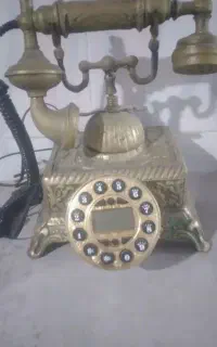 تلفن برنجی سنگین