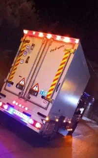 استخدام نیسان یخچالدار(فقط فریزری) انبار سرد افق