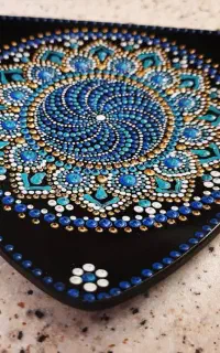 هنر نقطه کوبی روی ظروف