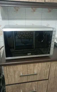 مایکروویو نقره ای مارک تکنو کیت