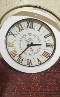ساعت دیواری