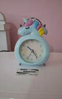 ساعت طرح پونی