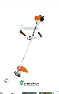 چمن زنی وسم پاشی باغ خانه حیاط