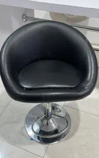 صندلی سالم و تمیز