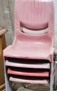 صندلی پلاستیکی