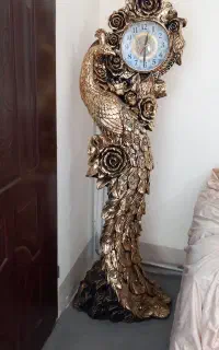 ساعت ایستاده طلایی طاووس