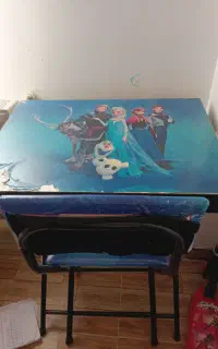 میز تحریر بچگانه