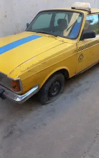 تاکسی پیکان