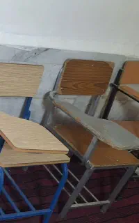 صندلی‌های دانش‌آموزی