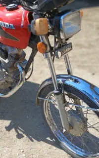 موتور سیکلت هندا ۱۲۵ مدل ۸۱