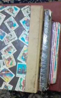 ۵ عدد آلبوم تمبر خارجی و ایرانی