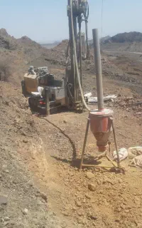 معدن drilling . خاروانا