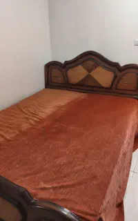 تخت تمام چوب