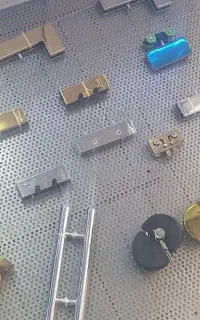 شیشه سکوریت تعمیرات شیشه ساختمانی