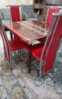 میز نهارخوری چهارنفره کاملاً سالم