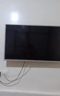 تلویزیون ماهواره دار