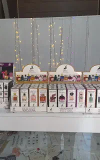 ادکلن الحمرا و ادکلن امارات