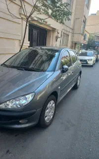 پژو ۲۰۶ تیپ ۵ مدل ۹۴ بیرنگ