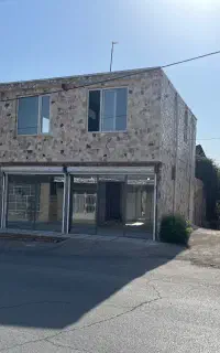 فروش ملک تجاری و مسکونی