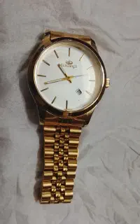 ساعت درحد نوع مردانه