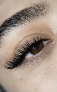آموزش و خدمات اکستنشن مژه