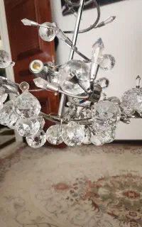 ۲ عدد لوستر نقره ای ۶ لامپ میخوره