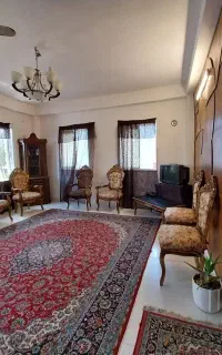 ۸۵ متر فقط ۵ دقیقه تا لاهیجان، ۲ خواب