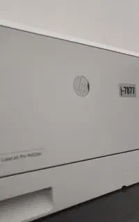 پرینتر رنگی hp 452 dn بسیار تمیز