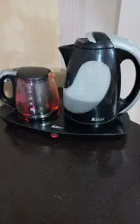 چایساز برقی کاملن نو دارای گرمکن قوری