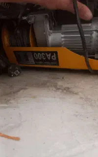 بالابر وینچ ۳۰۰ کیلویی