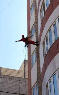 کار در ارتفاع(بدون داربست بالابر)