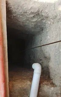 مغنی هستم حفره.چا ساختمان تخلیه چای قدیمی