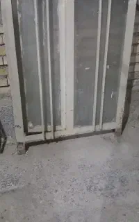 پنجره مناسب انباری حیات خلوت