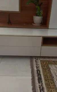 میز تلویزیون سفید در حد نو